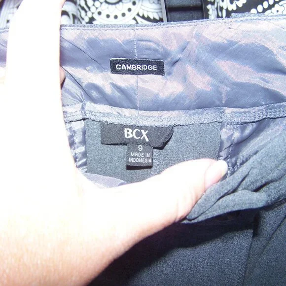 **Final Sale** BCX Light Gray Pant Suit Sz M/9 - Picture 5 of 8